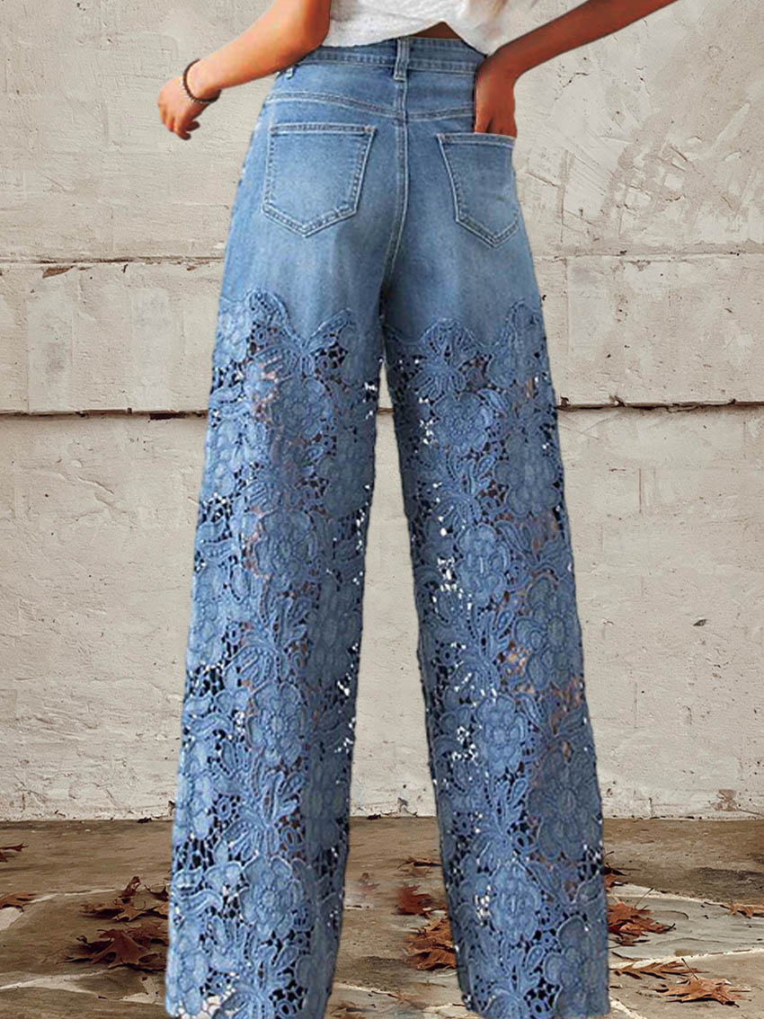 MAYA | Mittelhohe Damenjeans mit Spitzen- und Patchwork-Details